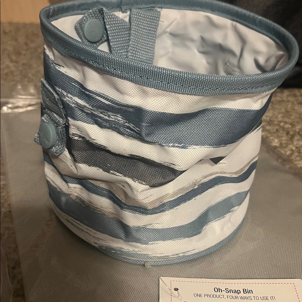 Thirty-One Blue and White Oh-Snap Bin